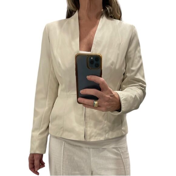 Hal Rubinstein Jackets & Blazers - Hal Rubinstein Cream Leather Front Zipper Jacket.Size S